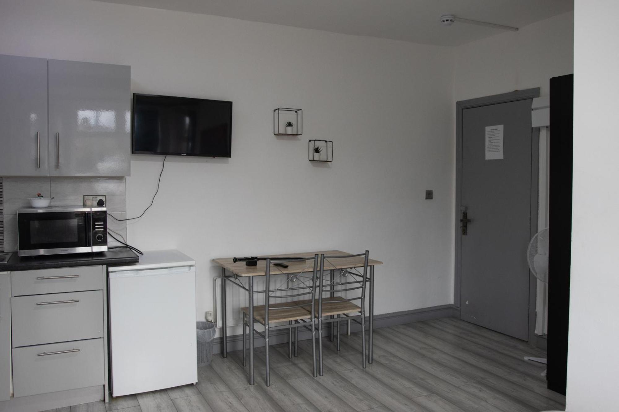 Hills View Apartments Манчестер Экстерьер фото