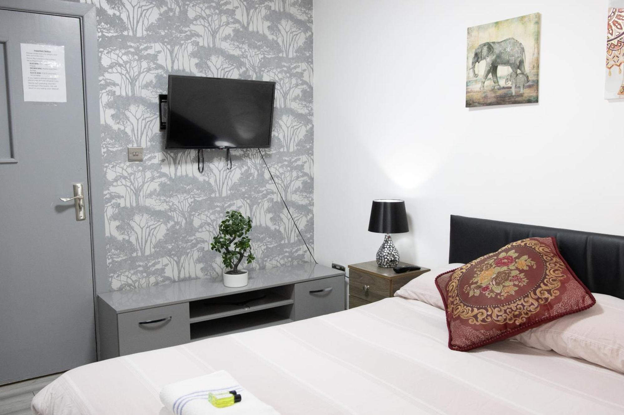 Hills View Apartments Манчестер Экстерьер фото
