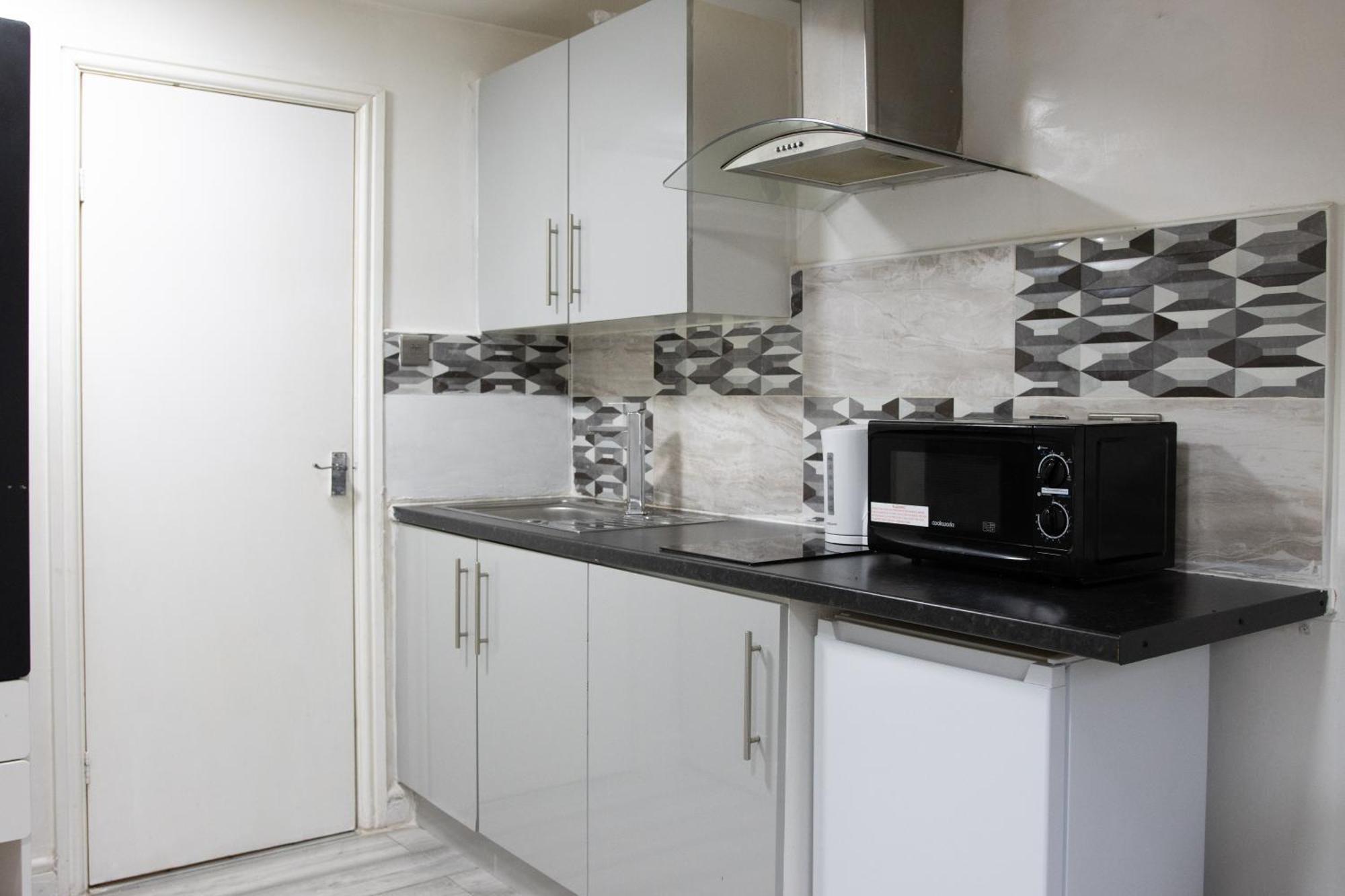 Hills View Apartments Манчестер Экстерьер фото