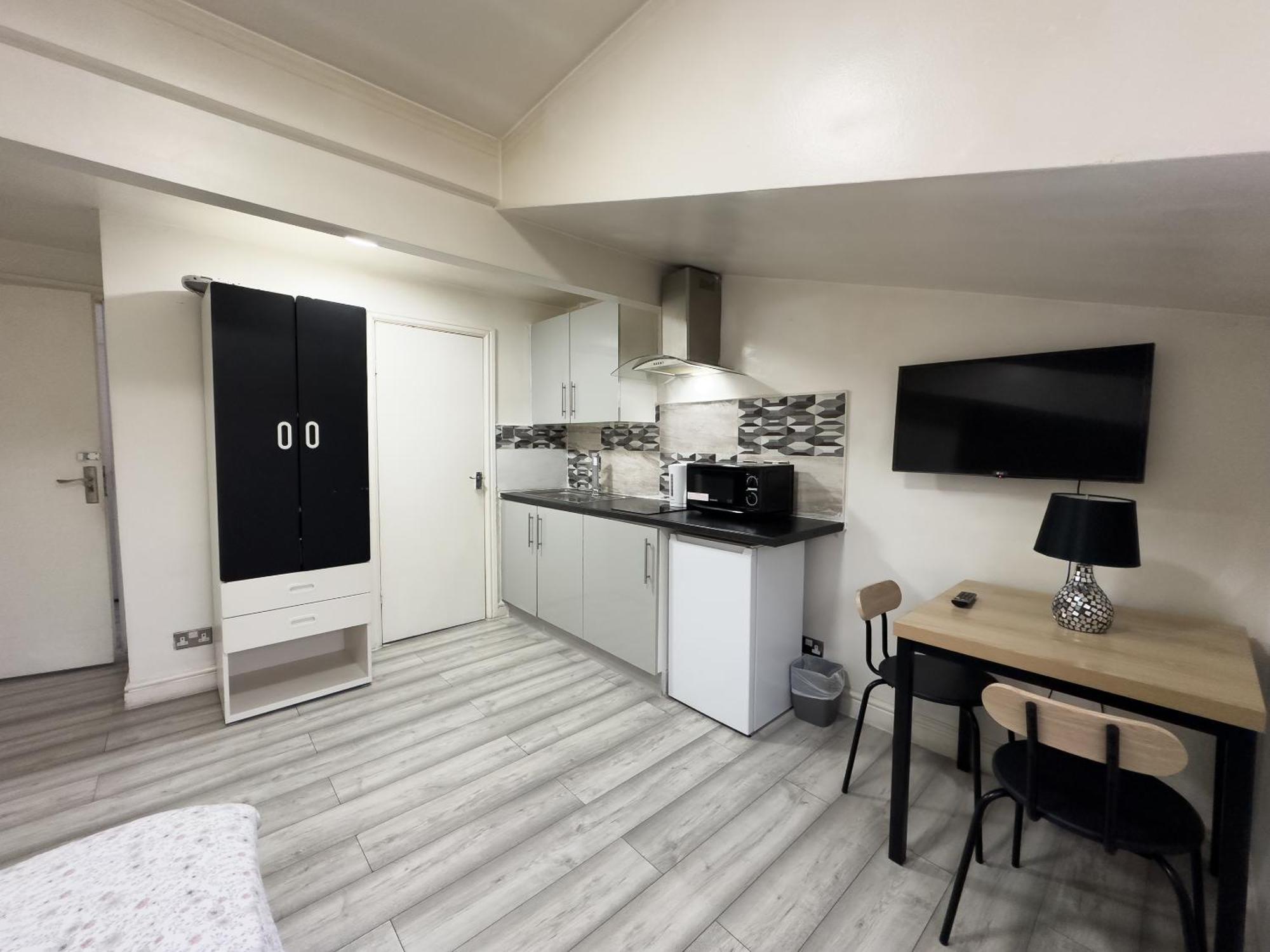 Hills View Apartments Манчестер Экстерьер фото